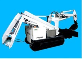 山東鏟運(yùn)機(jī)批發(fā)供應(yīng)信息——挖掘裝載機(jī)選購指南